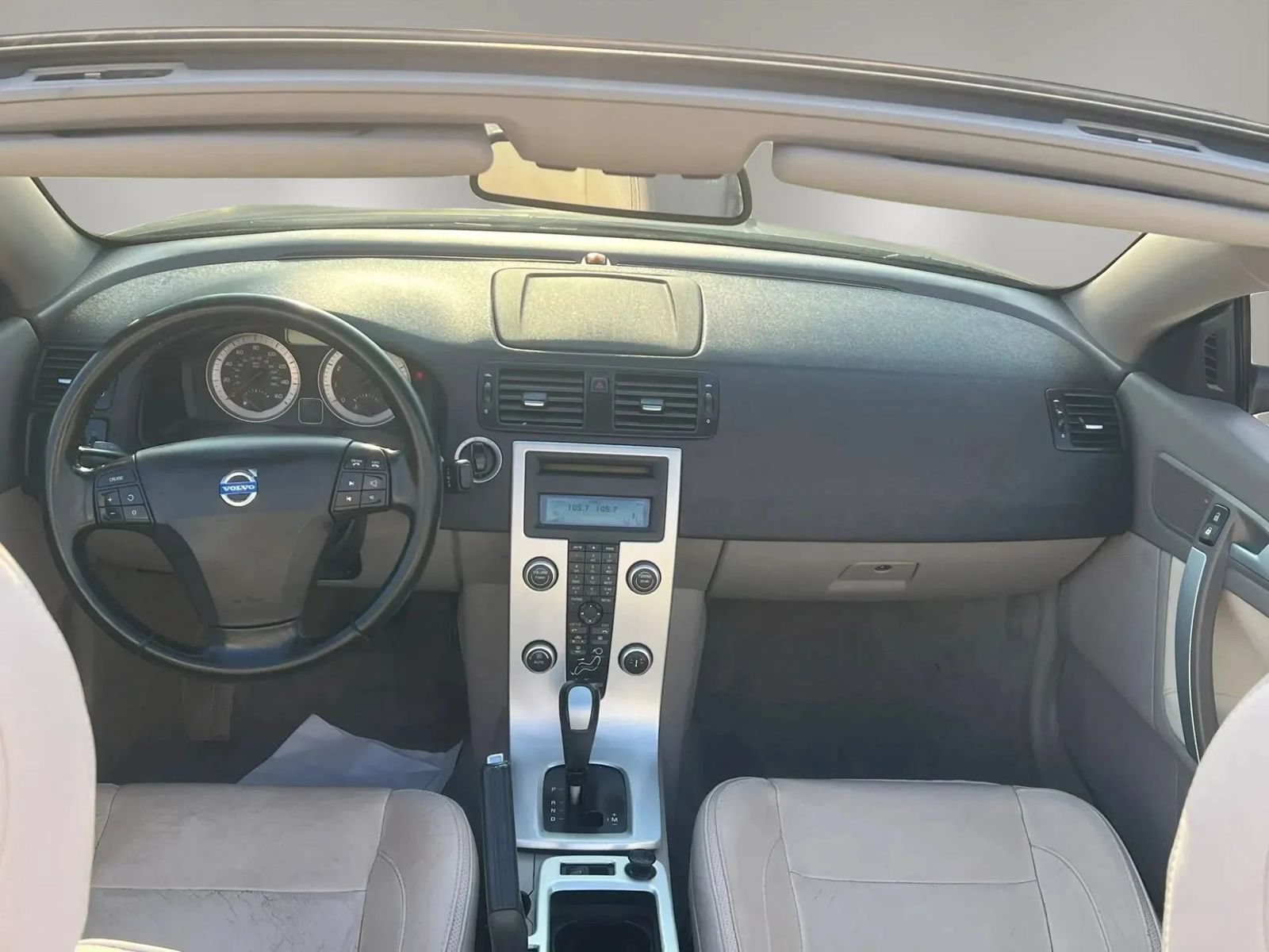 Used 2011 Volvo C70 T5 FWD image 25