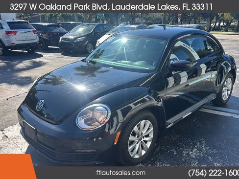 Used 2013 Volkswagen Beetle 2.5 image 5
