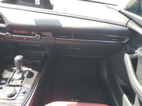 Certified 2025 MAZDA CX-30 AWD 2.5 S w/ Preferred Package image 30