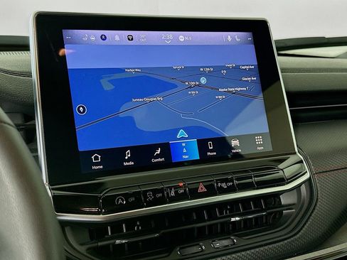 Certified 2025 Jeep Compass Trailhawk w/ Trailhawk Elite Group image 22