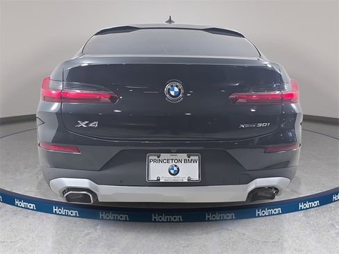 Certified 2025 BMW X4 xDrive30i image 7