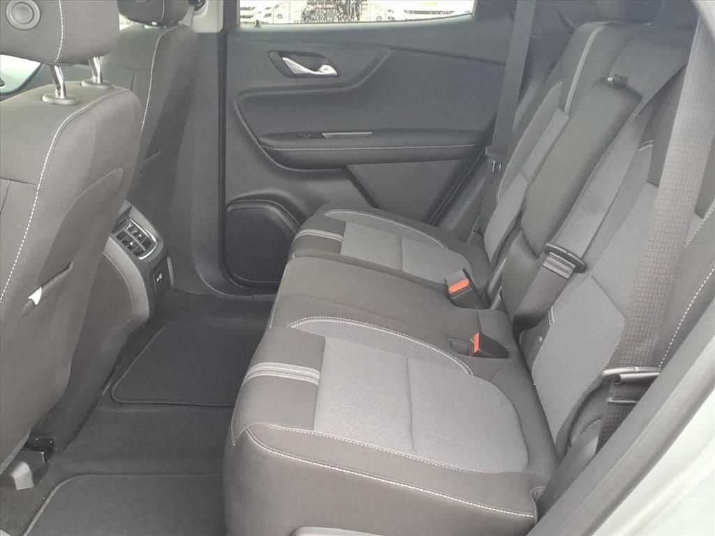 New 2026 Chevrolet Blazer LT w/ Convenience Package FWD image 17