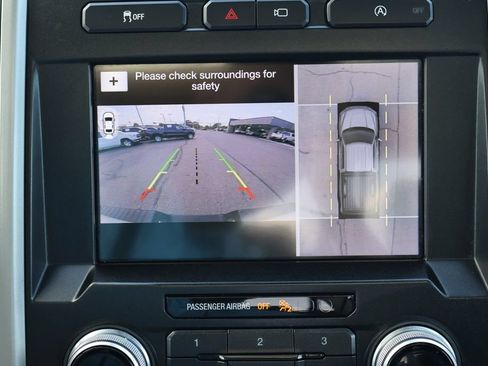 Used 2019 Ford F150 Lariat w/ Equipment Group 502A Luxury AWD/4WD image 13