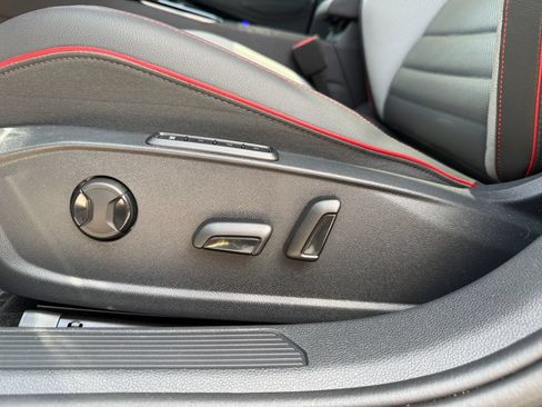 Used 2024 Volkswagen GTI Autobahn FWD image 17