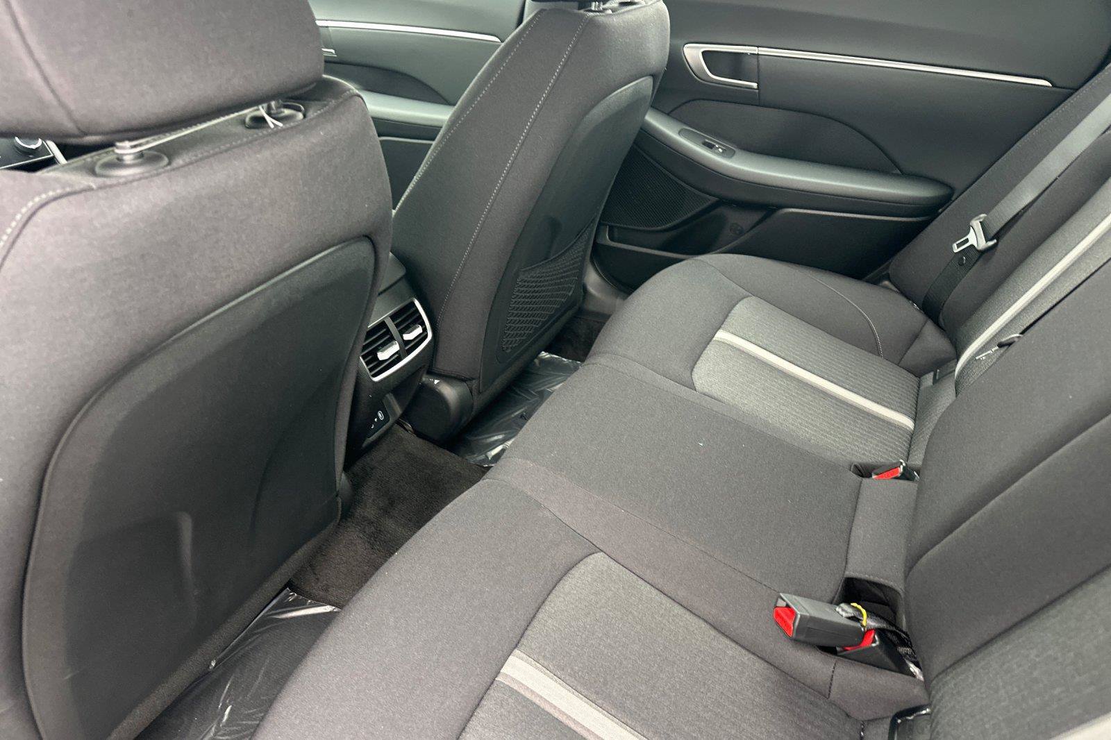 New 2027 Hyundai Sonata Blue FWD image 11