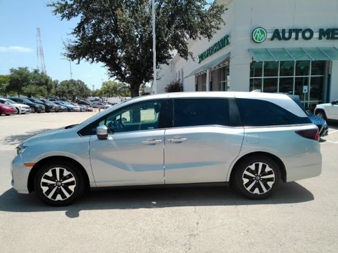 Used 2025 Honda Odyssey EX-L image 14
