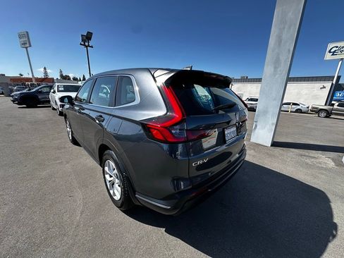 Used 2023 Honda CR-V LX image 15
