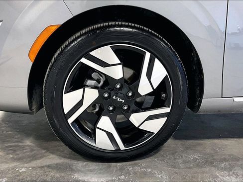 Used 2025 Kia Soul GT-Line image 11