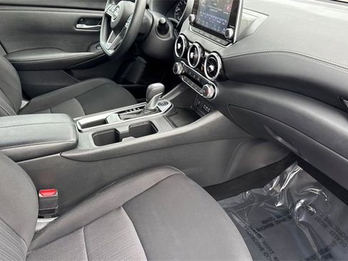 Used 2025 Nissan Sentra SV image 19