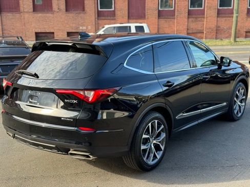 Used 2023 Acura MDX SH-AWD w/ Technology Package image 5