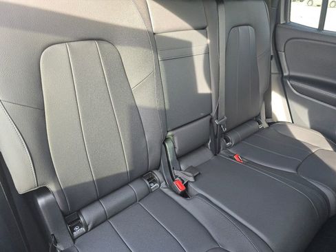 New 2026 Mercedes-Benz GLB 250 4MATIC image 21