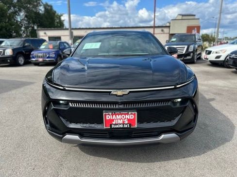 Used 2024 Chevrolet Equinox EV LT image 27