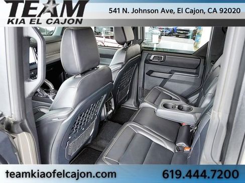 Used 2025 Ford Bronco Badlands AWD/4WD image 19