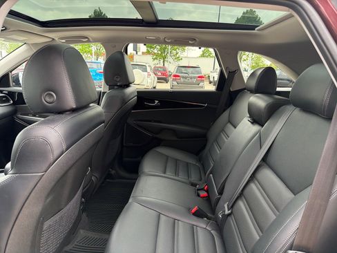 Used 2019 Kia Sorento SX AWD/4WD image 26