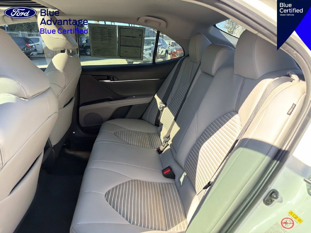 Used 2018 Toyota Camry SE w/ Moonroof Package FWD image 14