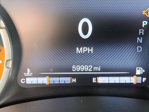 Used 2018 Jeep Renegade Limited w/ Safety & Security Group image 35