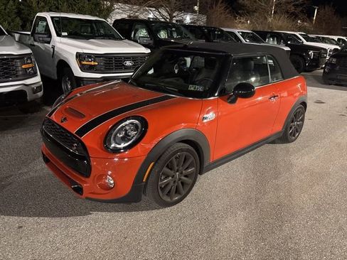 Used 2019 MINI Cooper S w/ Premium Package image 12