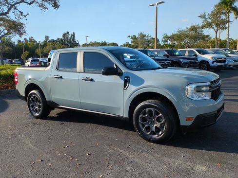 Used 2022 Ford Maverick XLT image 2