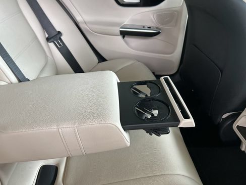 Used 2024 Mercedes-Benz C 300 Sedan image 30