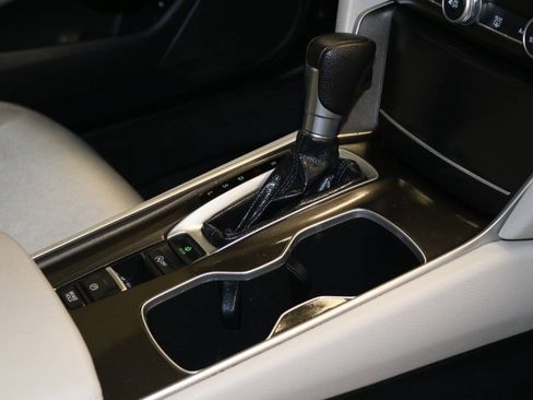 Used 2022 Honda Accord LX image 44