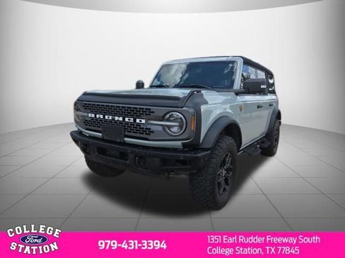 Used 2024 Ford Bronco Badlands AWD/4WD image 2