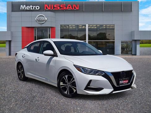 Certified 2022 Nissan Sentra SV FWD image 1