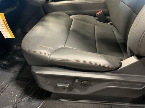 New 2025 Ford Expedition Max Active image 10