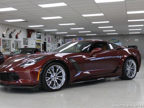 Used 2016 Chevrolet Corvette Z06 w/ 2LZ Preferred Equipment Group RWD image 3