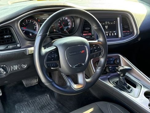 Used 2019 Dodge Challenger SXT w/ Blacktop Package image 4