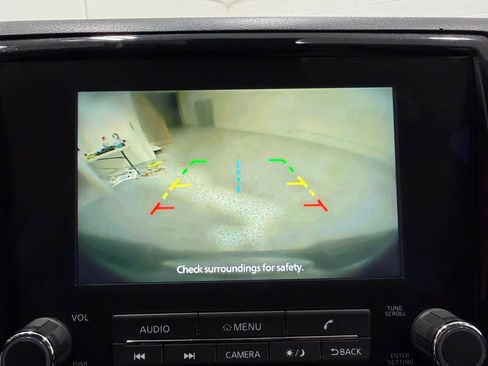 Used 2023 Nissan Frontier SV w/ SV Convenience Package image 19