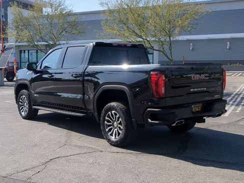 Used 2023 GMC Sierra 1500 AT4 w/ AT4 Premium Package AWD/4WD image 4