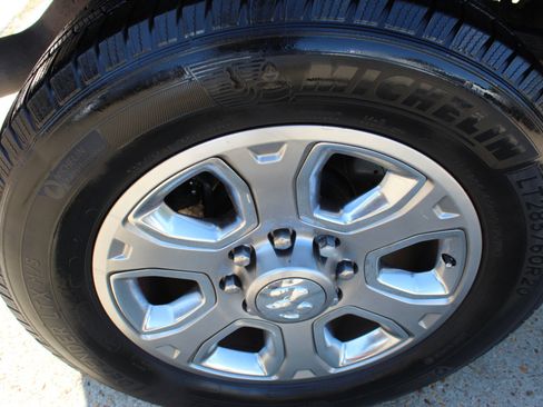 Used 2017 RAM 2500 Big Horn image 36