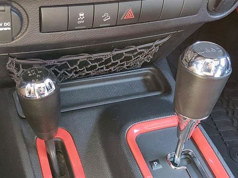 Used 2016 Jeep Wrangler Unlimited Sport w/ Connectivity Group AWD/4WD image 16