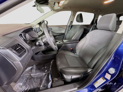 Used 2023 Nissan Rogue S image 22