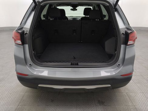 Used 2024 Chevrolet Equinox LT FWD image 29