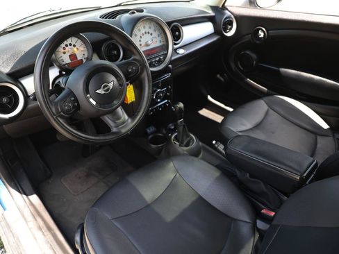 Used 2013 MINI Cooper Hardtop FWD image 4