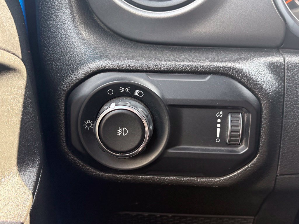 Certified 2023 Jeep Wrangler Sport AWD/4WD image 43