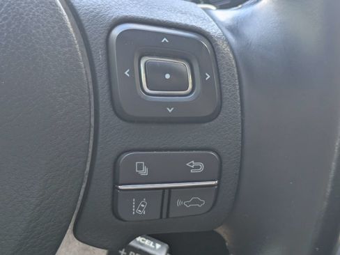 Used 2019 Lexus IS 300 RWD image 26