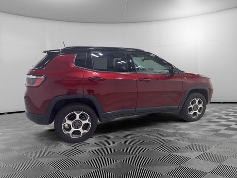 Used 2022 Jeep Compass Trailhawk w/ Trailhawk Convenience Group AWD/4WD image 4