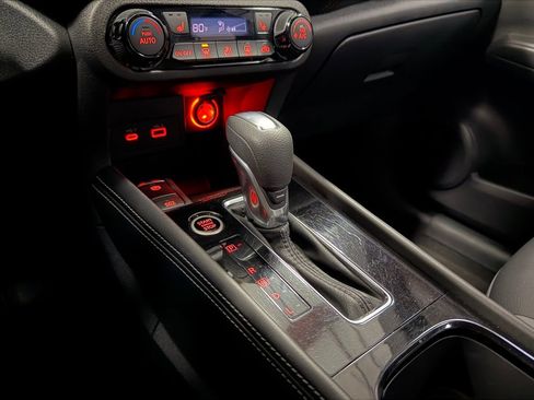 Used 2024 Nissan Kicks SR w/ SR Premium Package image 19