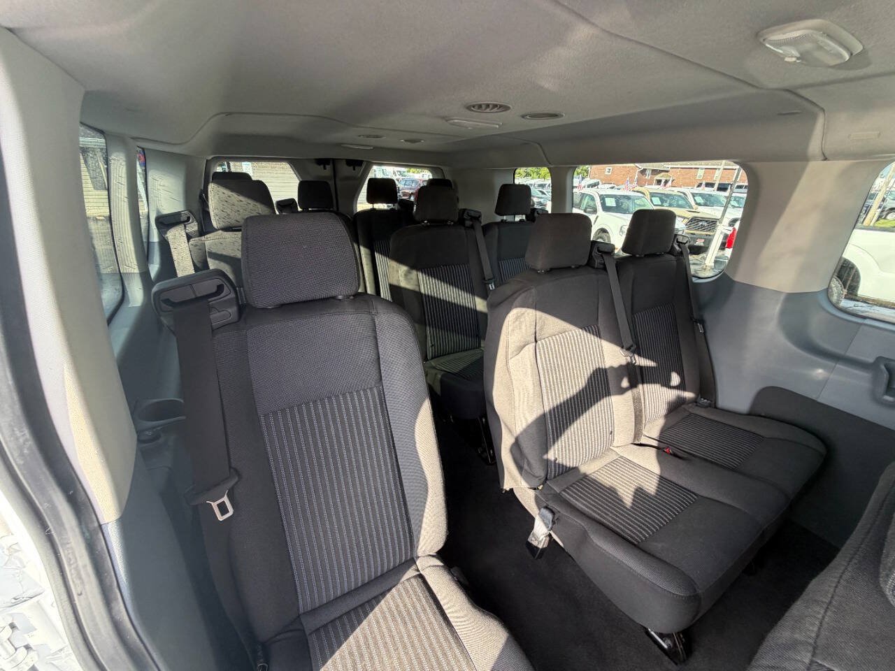 Used 2018 Ford Transit 350 XL RWD image 22