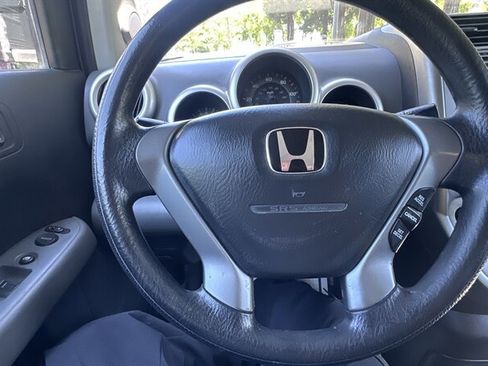 Used 2004 Honda Element EX image 17