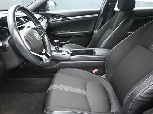 Used 2019 Honda Civic Sport image 17