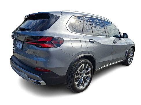 Used 2024 BMW X5 xDrive40i w/ Premium Package AWD/4WD image 6