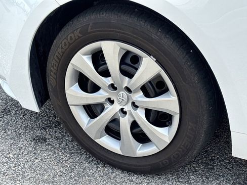 Used 2024 Toyota Corolla LE FWD image 26