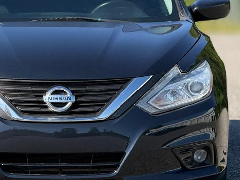 Used 2017 Nissan Altima 2.5 SV FWD image 12