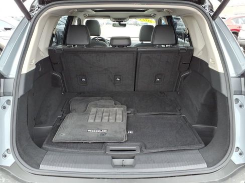 Certified 2023 Nissan Rogue SL w/ SL Premium Package image 9