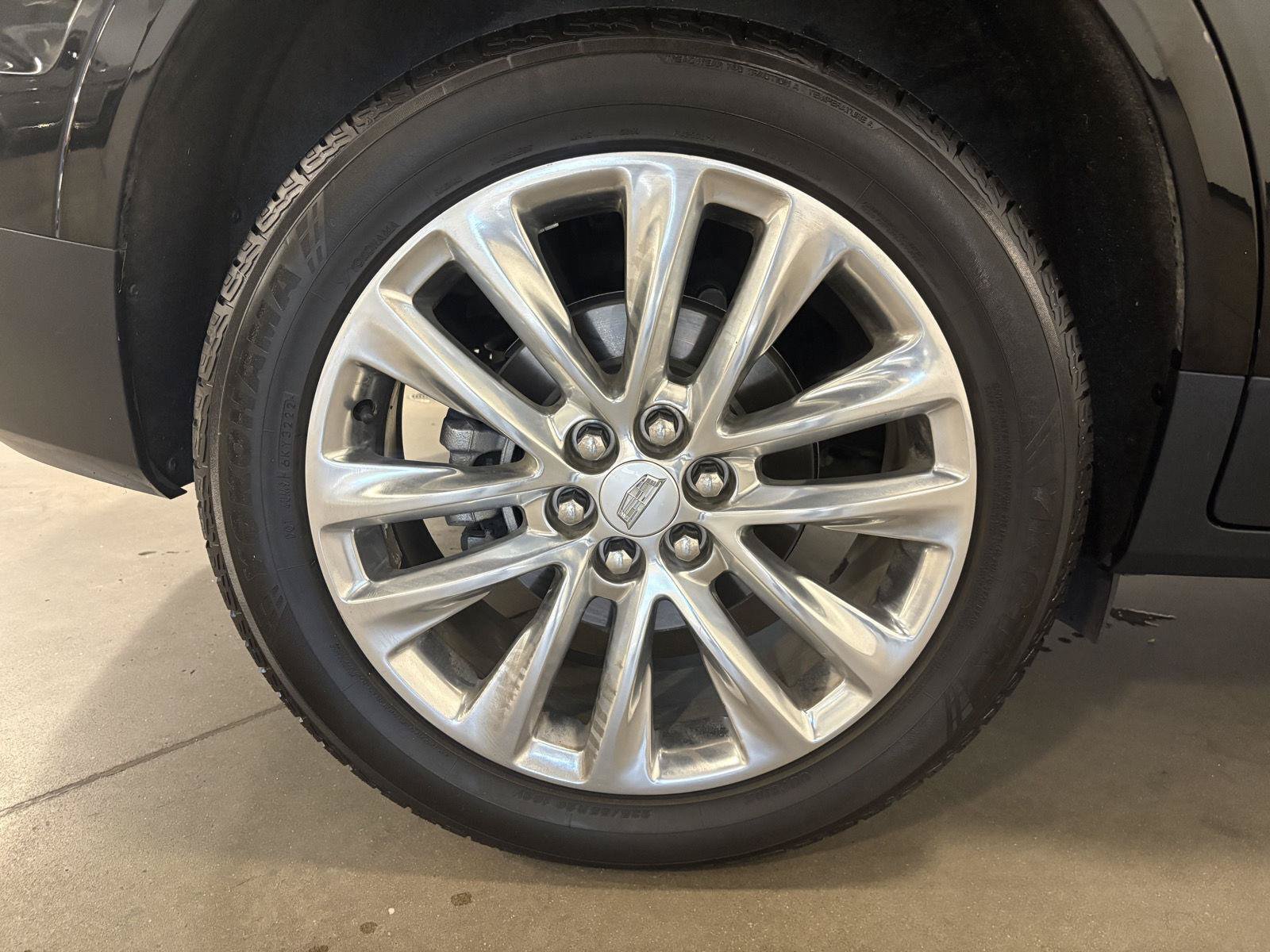 Used 2017 Cadillac XT5 Platinum AWD/4WD image 52