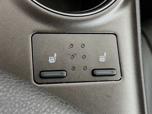 Used 2022 Toyota Camry XSE image 25