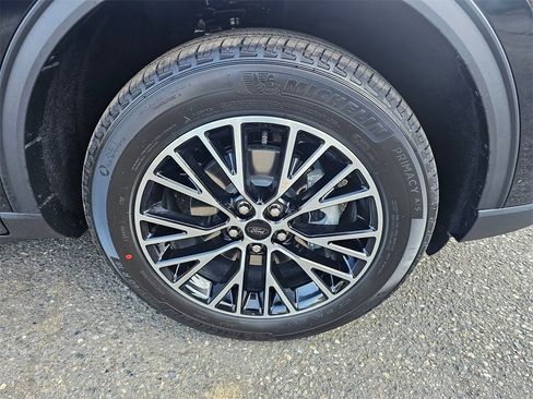 New 2025 Ford Escape Base w/ Class II Trailer Tow Package image 9